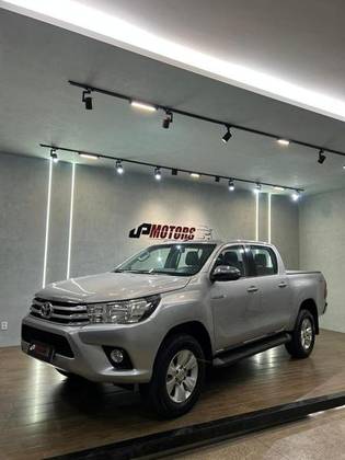 TOYOTA HILUX 2.8 SRV 4X4 CD 16V DIESEL 4P AUTOMÁTICO TOYOTA HILUX 2.8 SRV 4X4 CD 16V DIESEL 4P AUTOMÁTICO